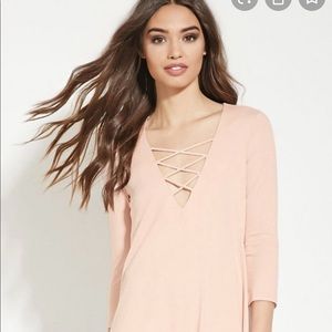 Forever 21 3/4 Sleeve V-Neck Tee Women’s Small